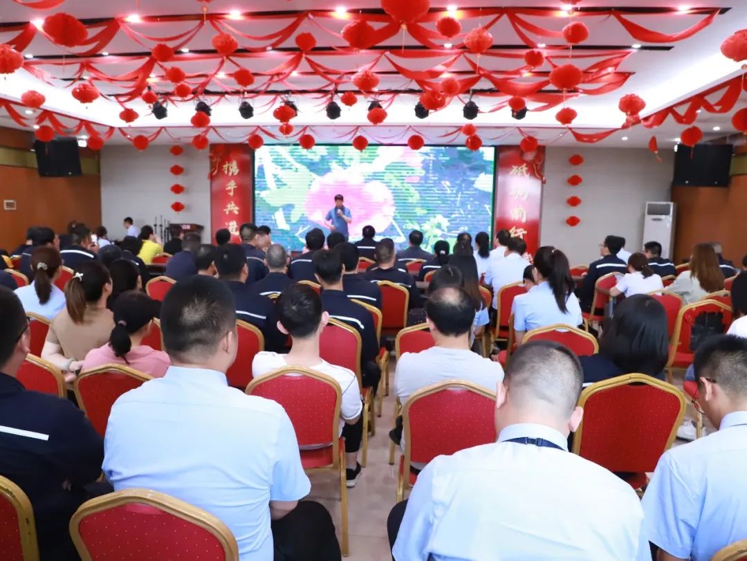 1691485555899137GIfq.jpg 1.jpg