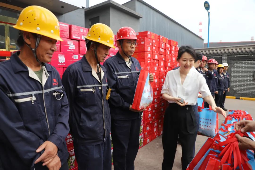 16916330317268389Hbj.jpg 2.jpg